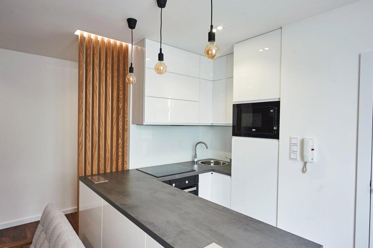 Beautiful Apartment Near The City Center コシツェ エクステリア 写真